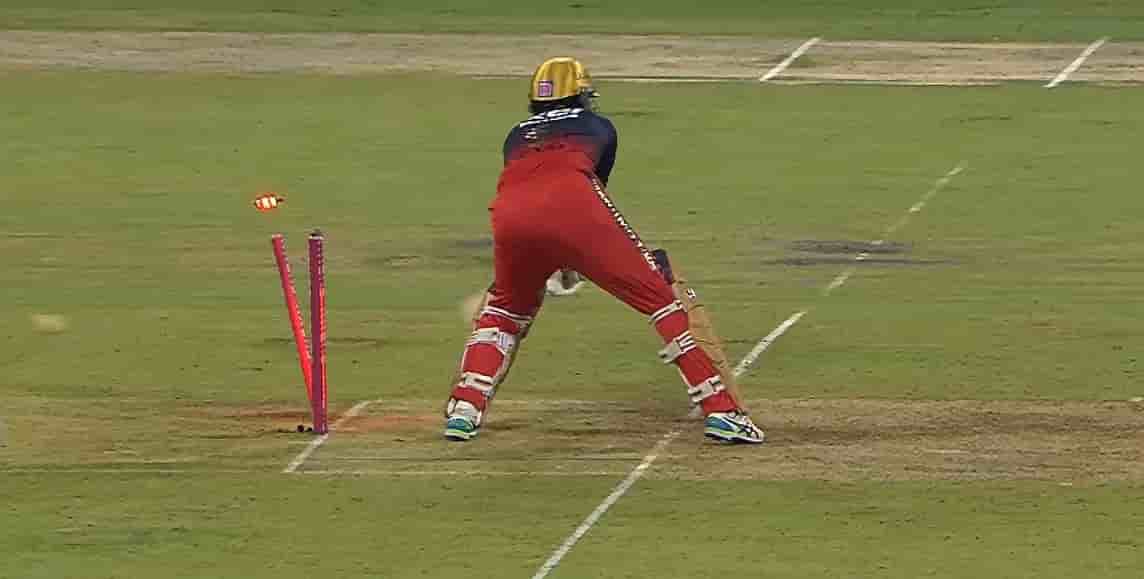 Krunal Pandya Hit Wicket 