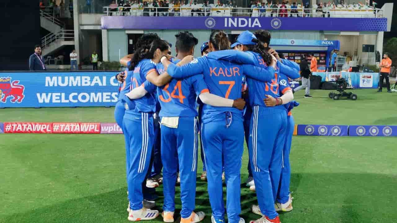 India Women's Cricket Team.webp