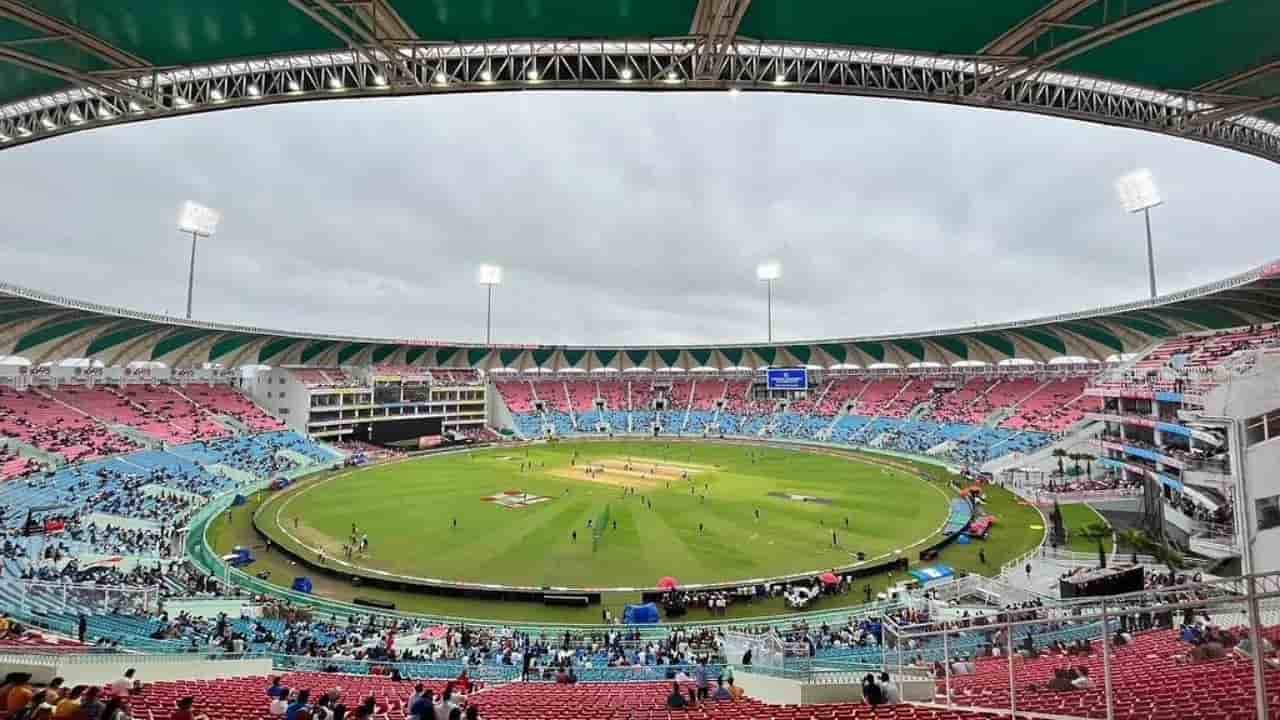 Ekana stadium