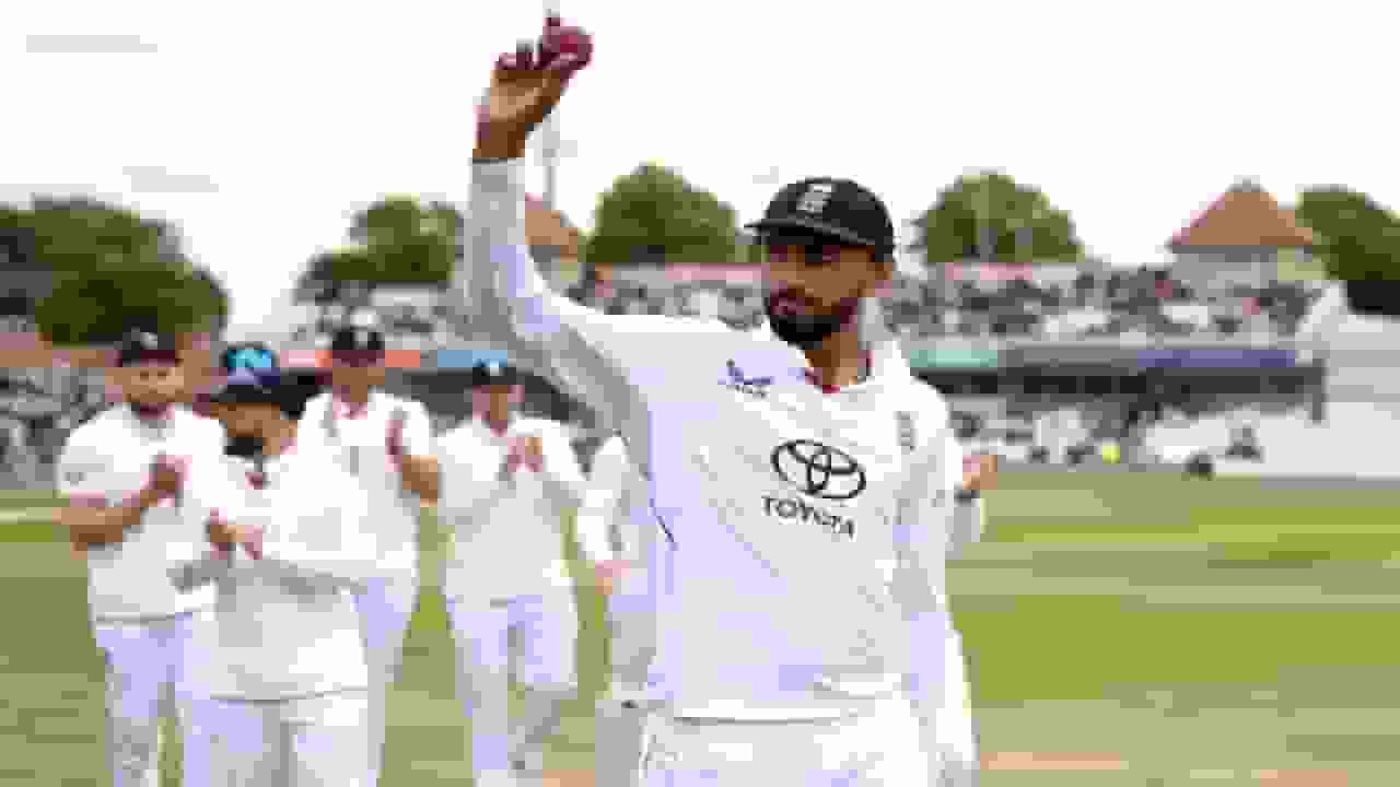 Shoaib Bashir vs Zimbabwe