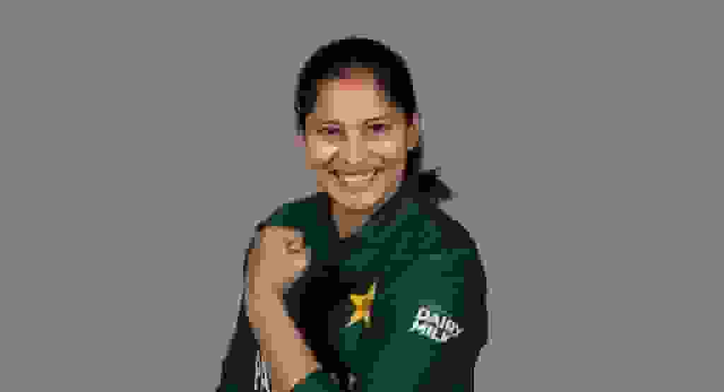 Sadia Iqbal reclaims the No.1 spot in ICC Women's T20I bowling rankings