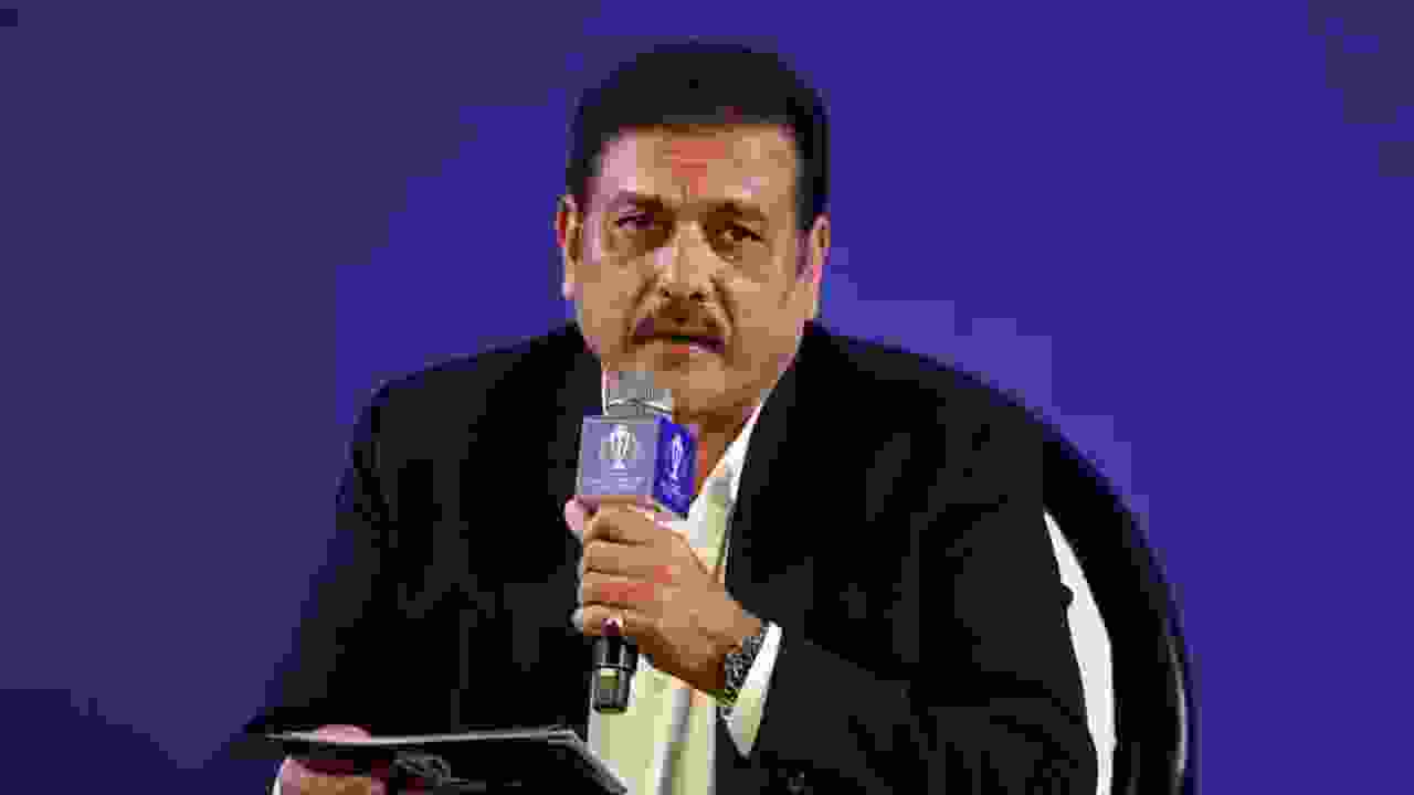 Ravi Shastri.webp