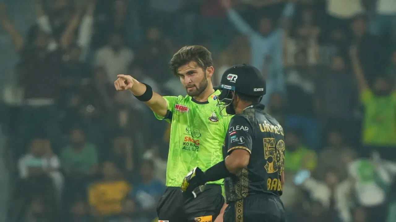 Peshawar Zalmi vs Lahore Qalandars 